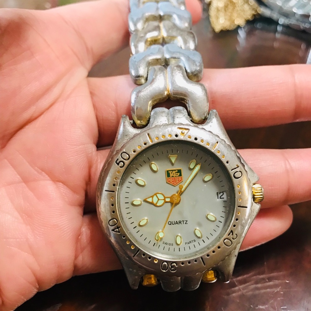 tagHeuer may need battery